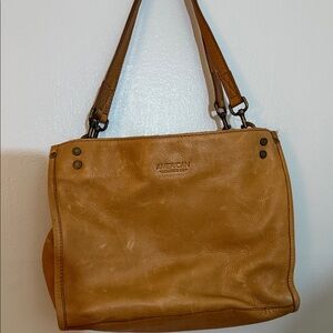 Leather Shoulder Bag in Tan